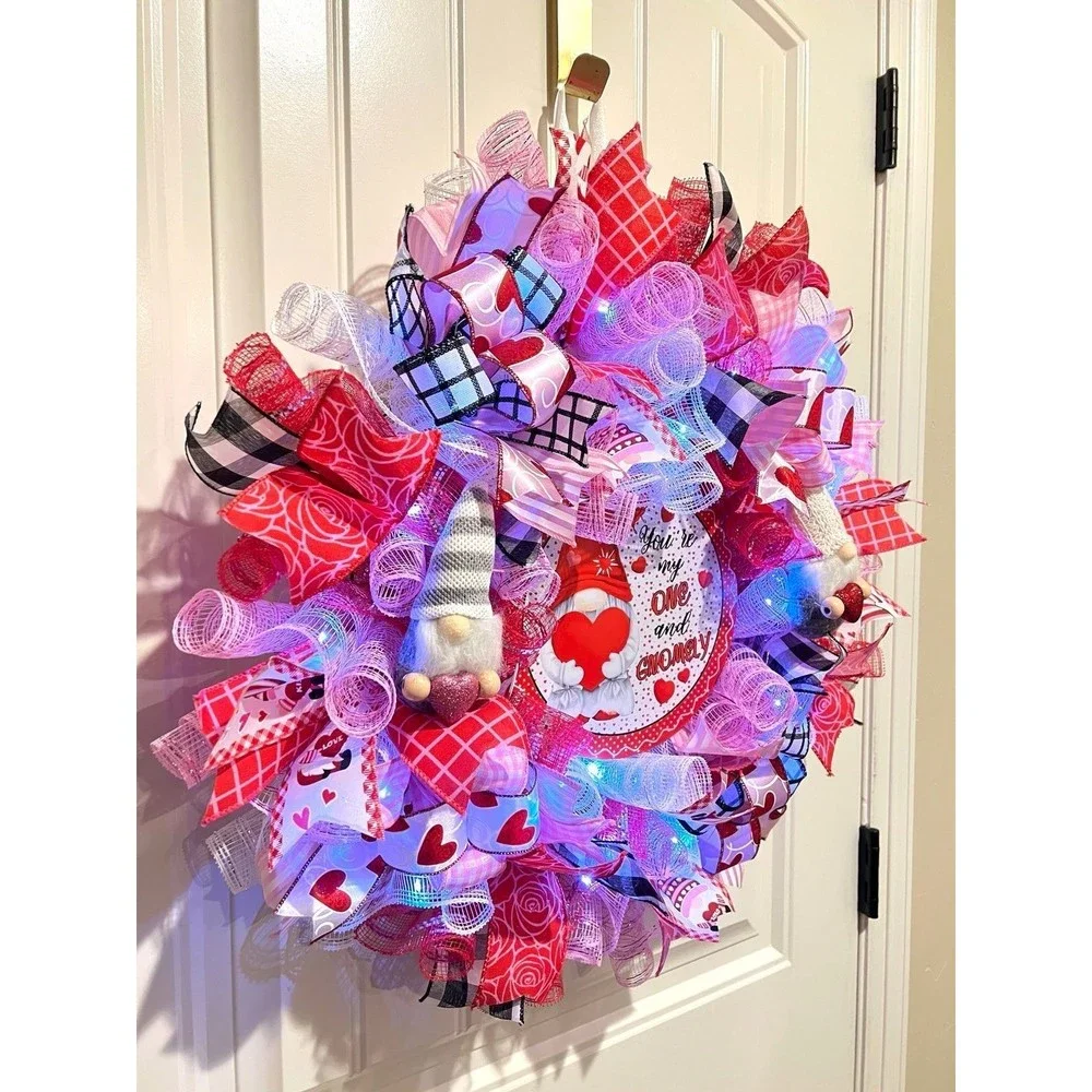 Handmade Valentine’s Gnome Hearts Ribbon Prelit Wreath 22 ins LED W13